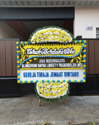 Papan Bunga Duka di Ambal