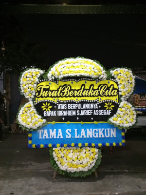 Papan Bunga Duka di Ambal